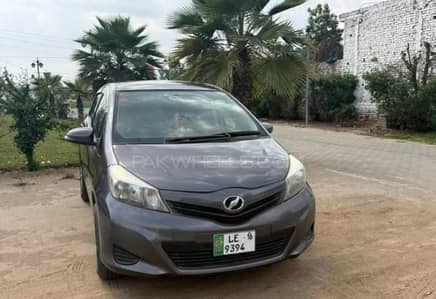 Toyota Vitz 2013