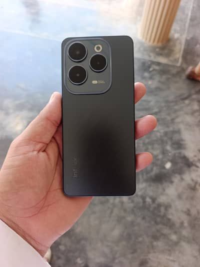 Infinix Hot 40 Pro