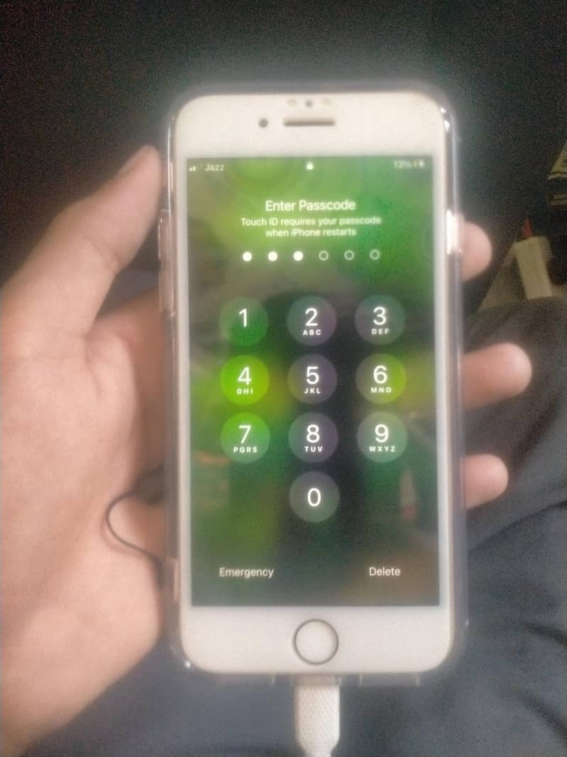 Apple iPhone 7 3