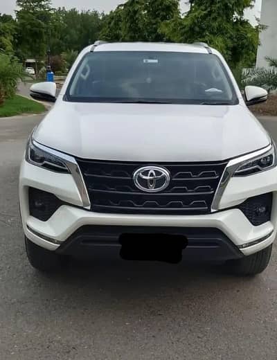 Toyota Fortuner 2.7 G petrol ,,2021