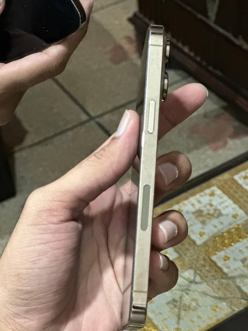 Apple iPhone 14 Pro Max 3