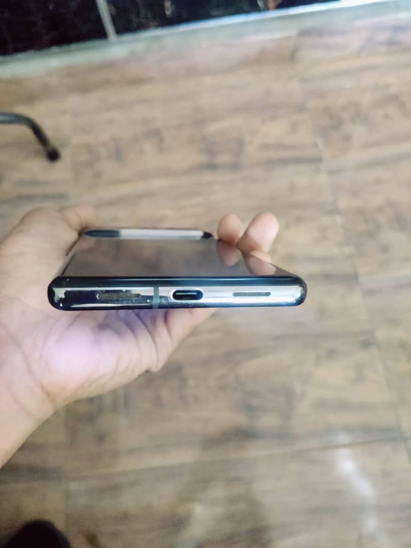 Google Pixel 7 Pro 6