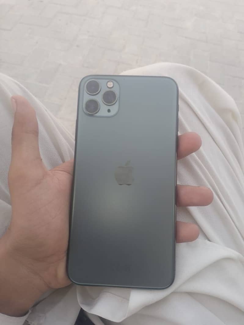 Apple iPhone 11 Pro Max 3