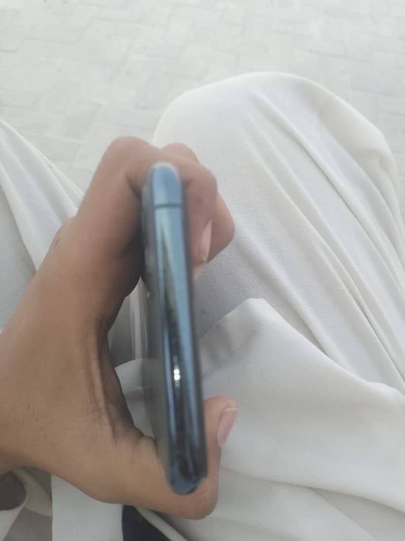 Apple iPhone 11 Pro Max 5