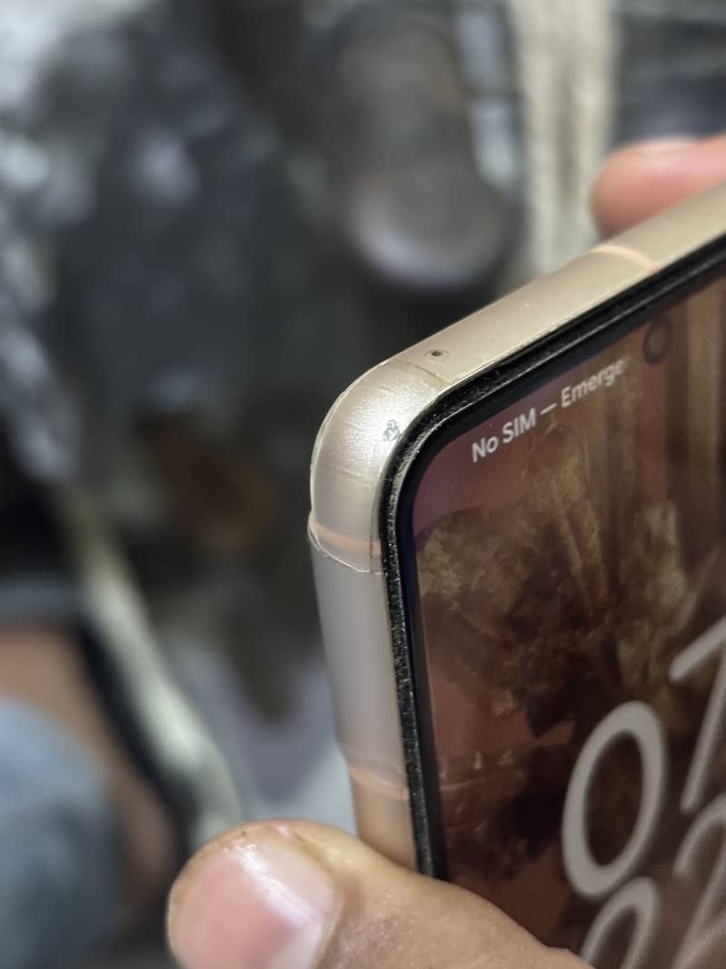Google Pixel 8 3