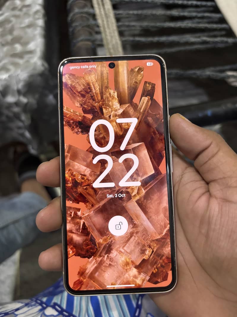 Google Pixel 8 4