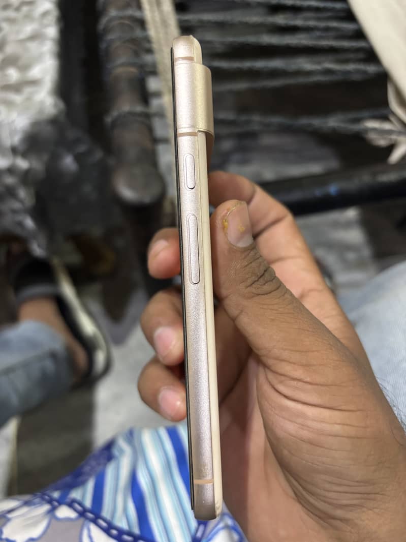Google Pixel 8 5
