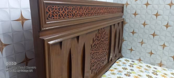 New Stylish wooden design Bed 4 Sale