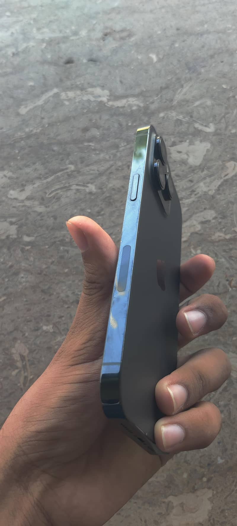 Apple iPhone 14 Pro Max 1