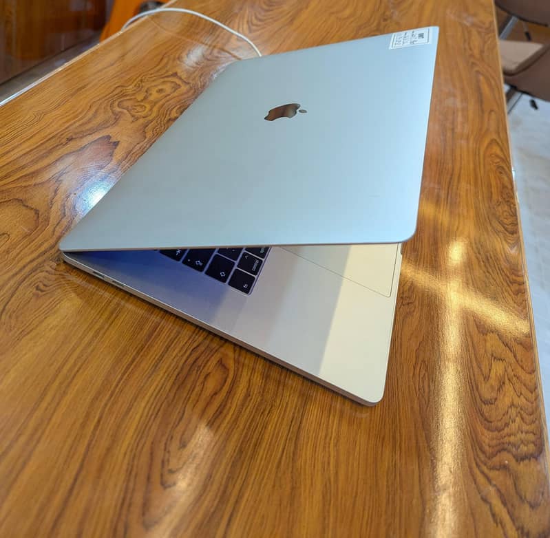 Macbook Pro 2017 0