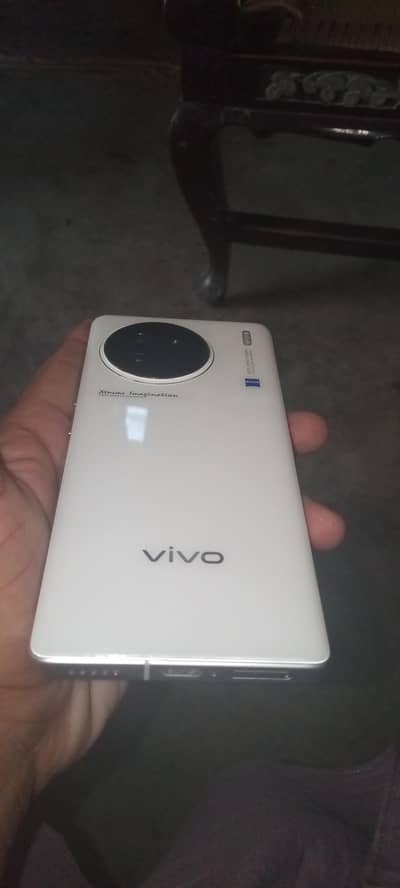 Vivo X90s