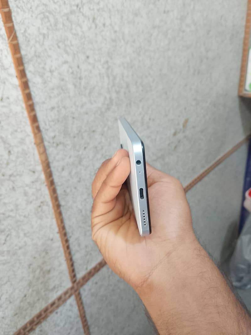 Infinix Smart 8 2