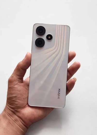 Infinix Hot 30 __8/128