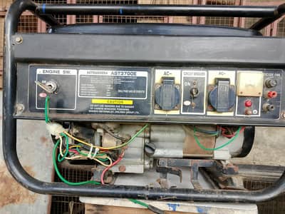 Dubai imported generator for sale gas and petrol all is original no re