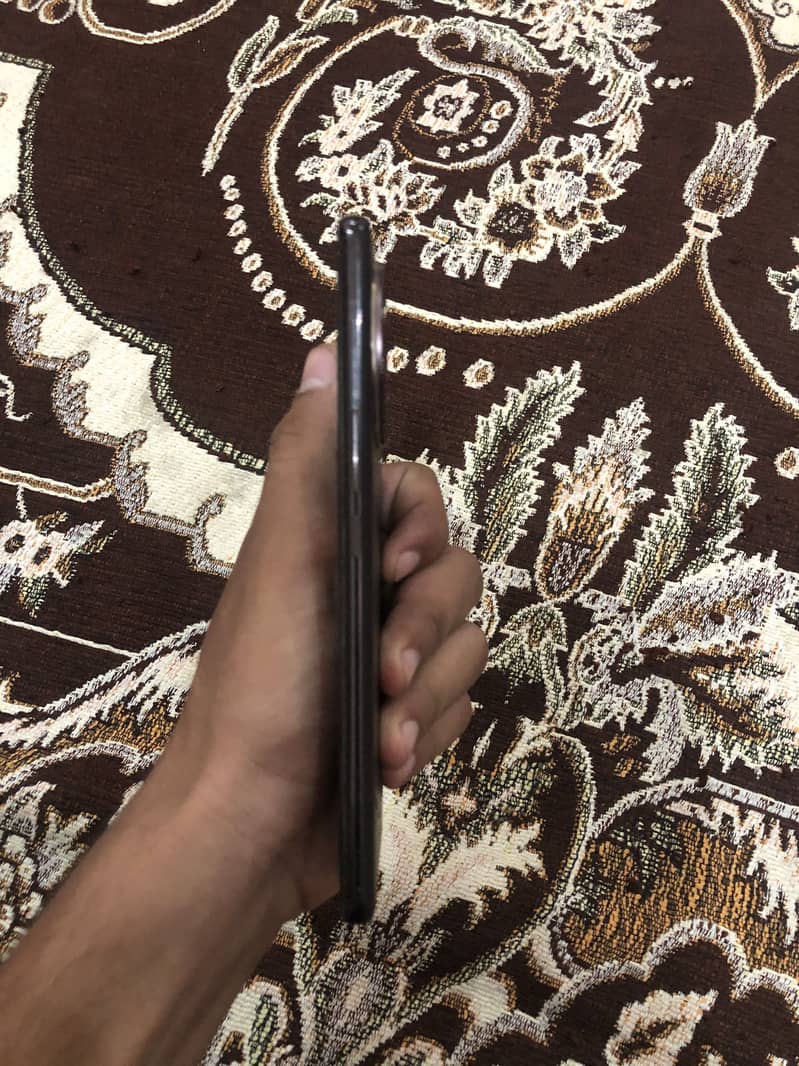 Vivo V30 0