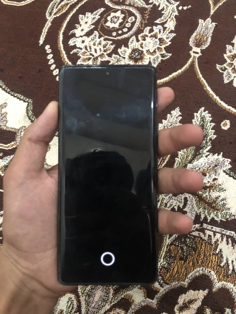 Vivo V30 3