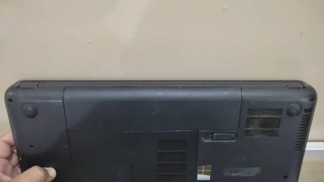 hp pavilion 2000 2