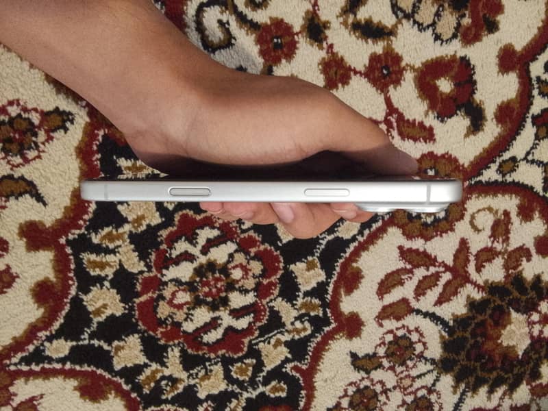 iPhone 17 Pro Max - Non Pta Scratchless Condition 3