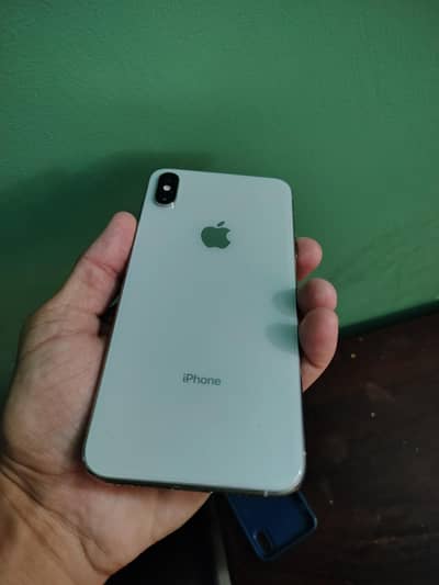 Apple iPhone XS Max approved