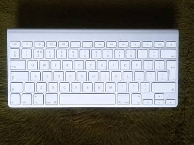 Orignal Apple Bluetooth Wireless Keyboard