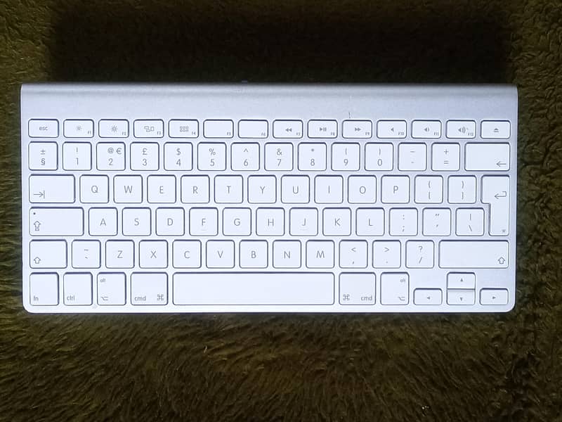 Orignal Apple Bluetooth Wireless Keyboard 0