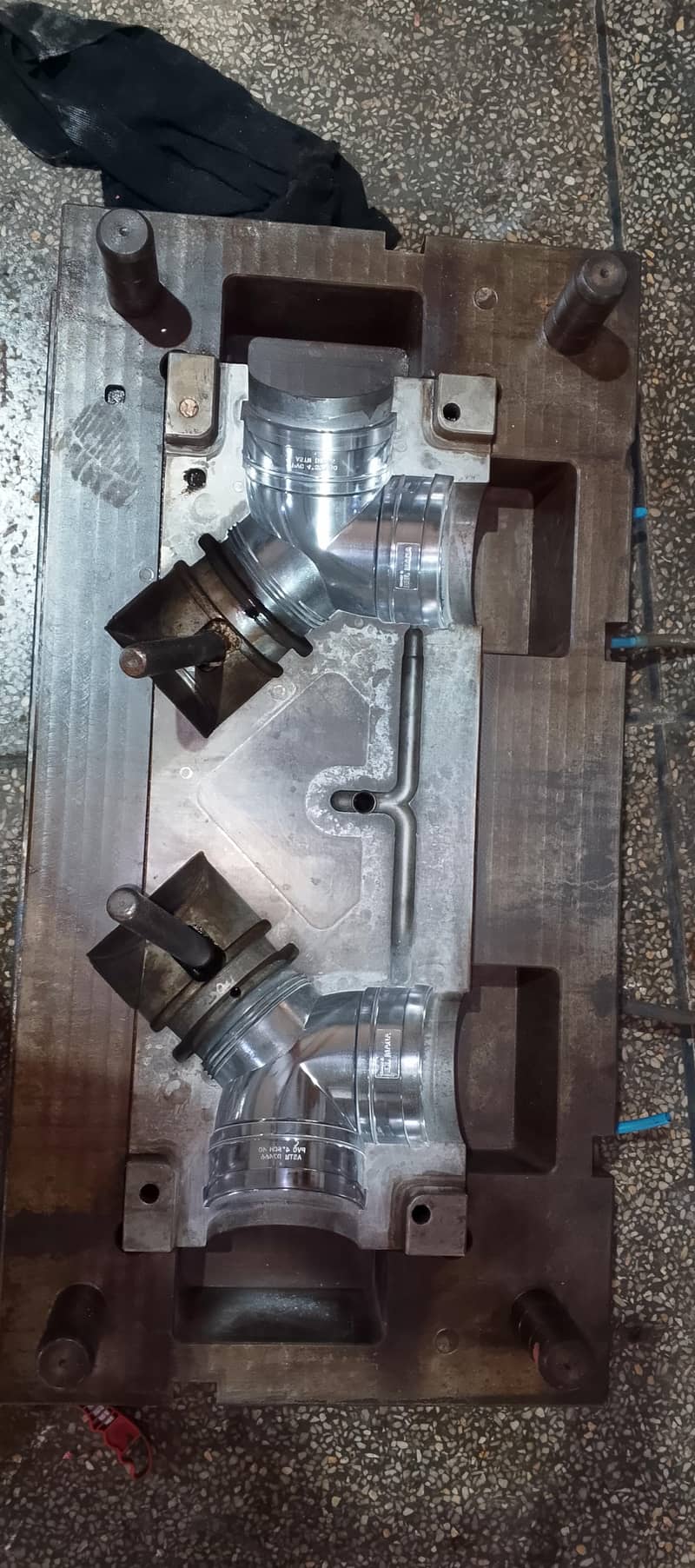 injection molding machine supervisor Foreman 5