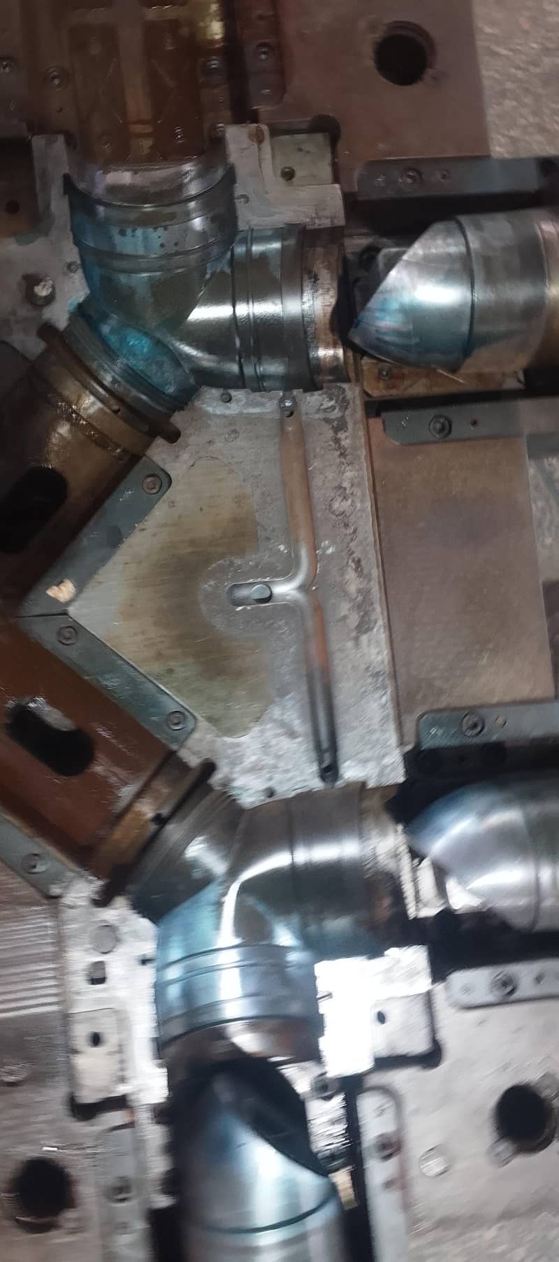 injection molding machine supervisor Foreman 6