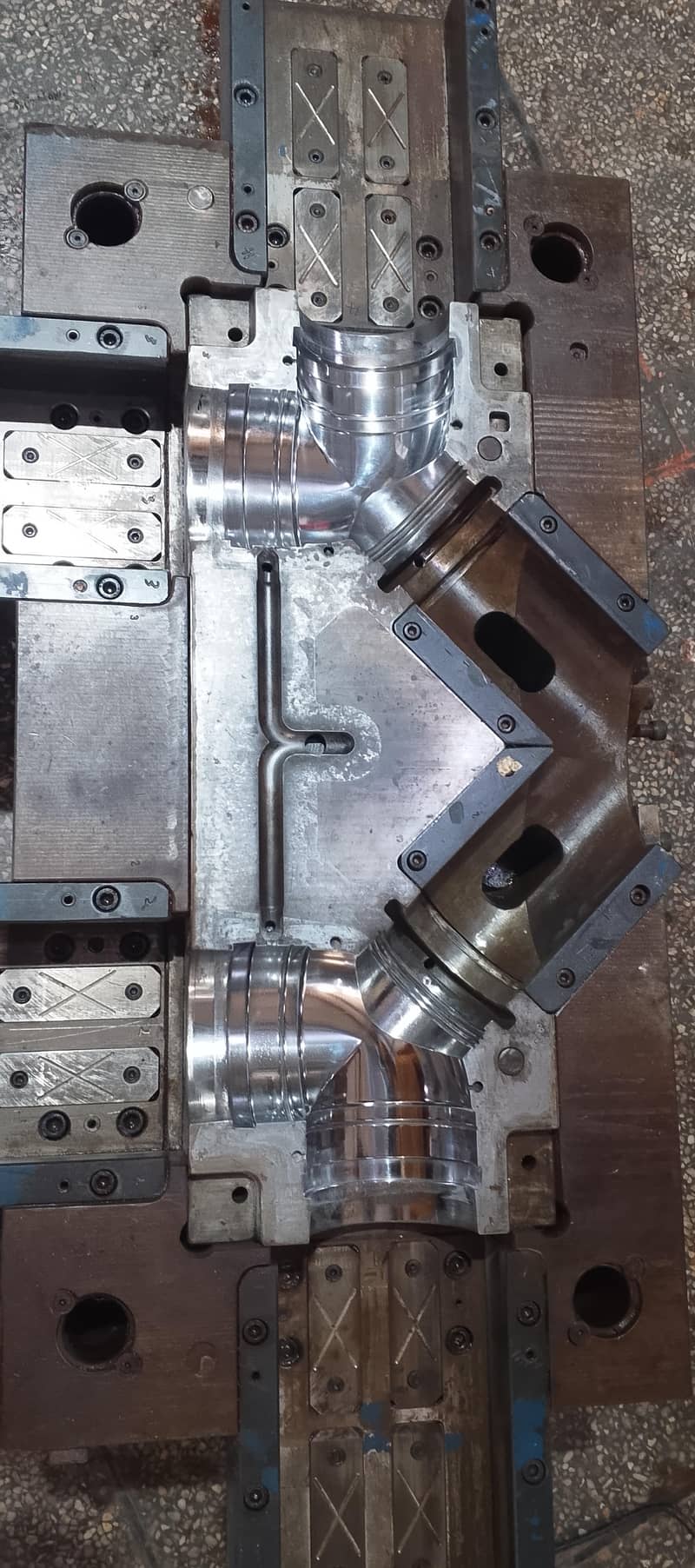 injection molding machine supervisor Foreman 7