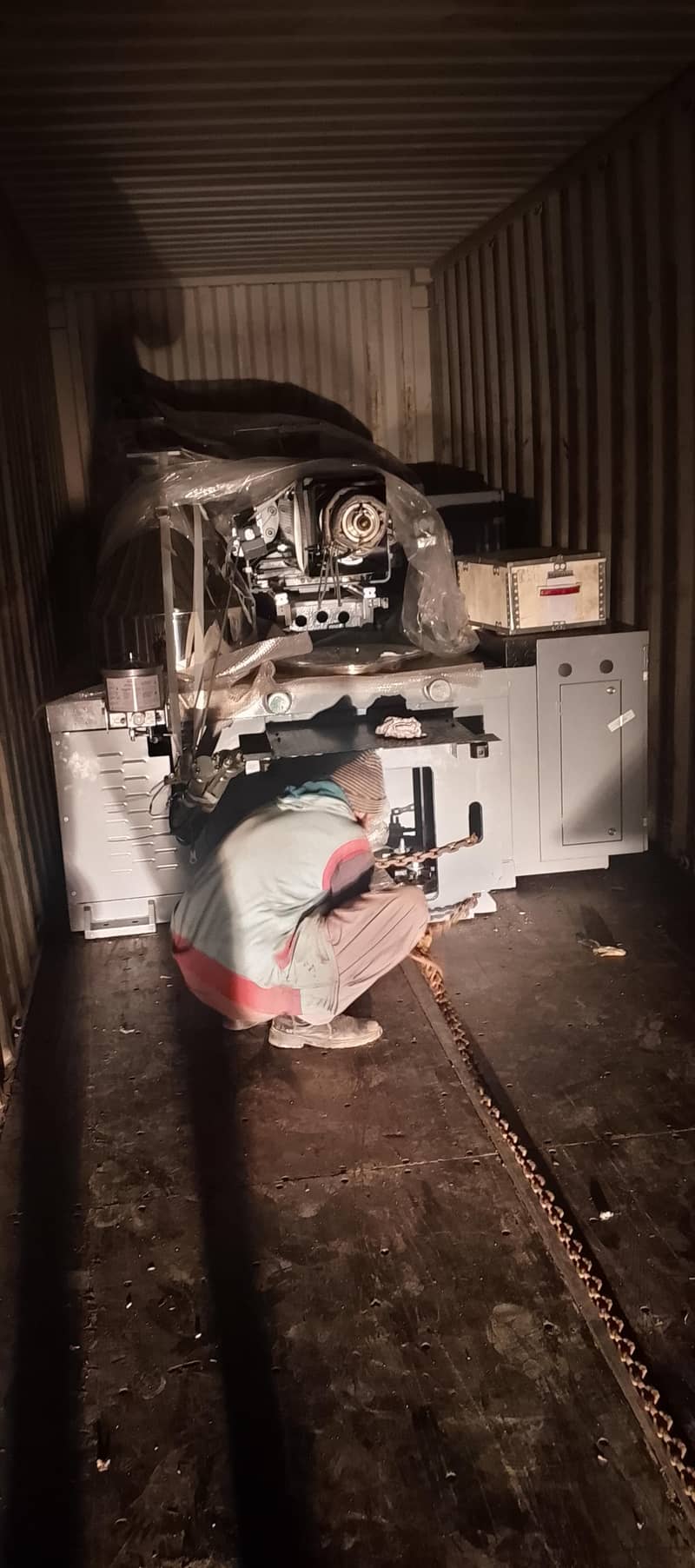 injection molding machine supervisor Foreman 14