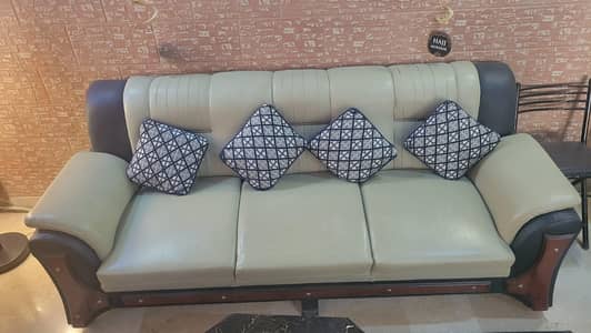 Premium leather 7 Seater sofa set.
