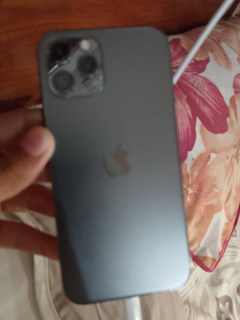 Apple iPhone 12 Pro 2
