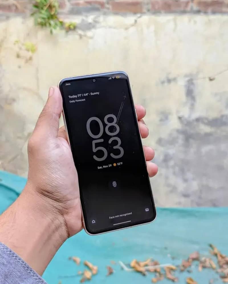 Google Pixel 8 3