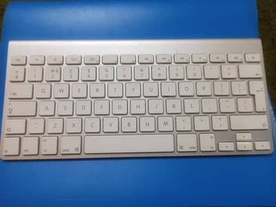 Apple Bluetooth Keyboard A1314 Original