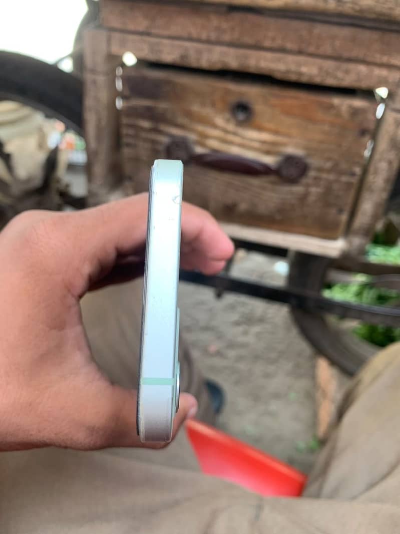Apple iPhone 12 5