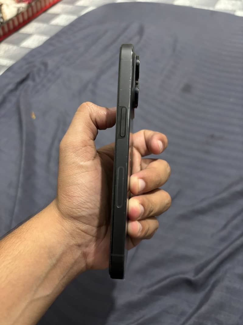 Apple iPhone 14 Pro 0