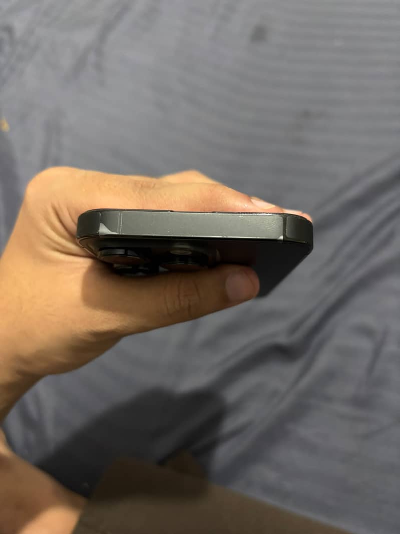 Apple iPhone 14 Pro 3