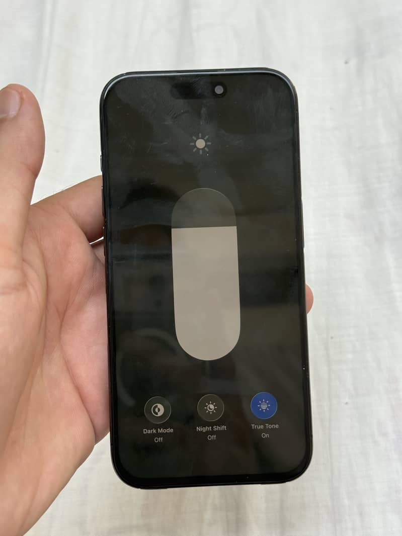 Apple iPhone 15 Pro 1