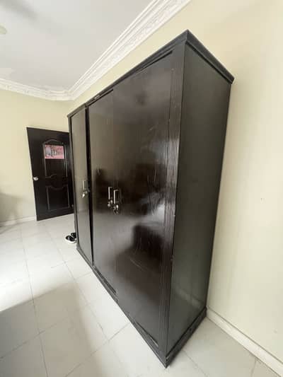 Wardrobe for sale in 3 single pieces