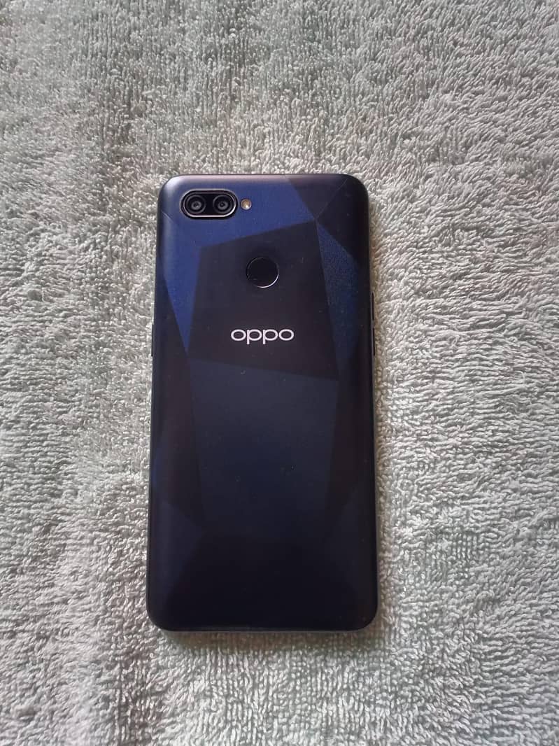 OPPO A12 0