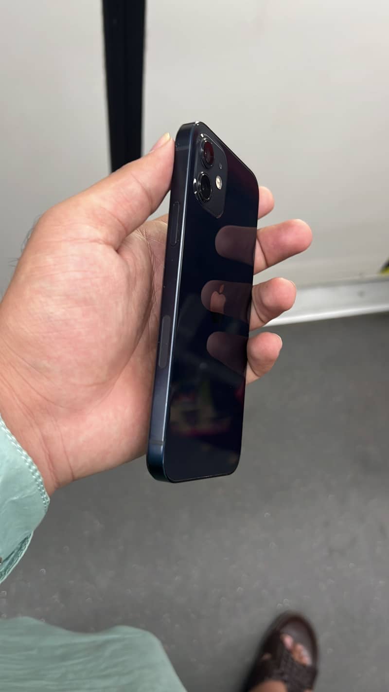 Apple iPhone 12 2