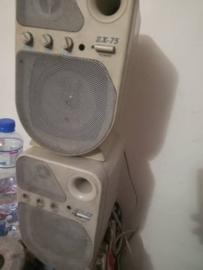 zx75 speakers aux cable