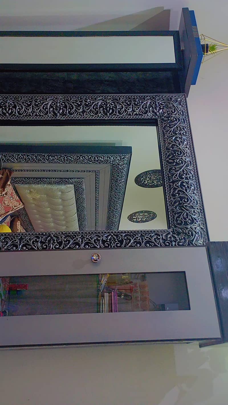 Dressing table 1