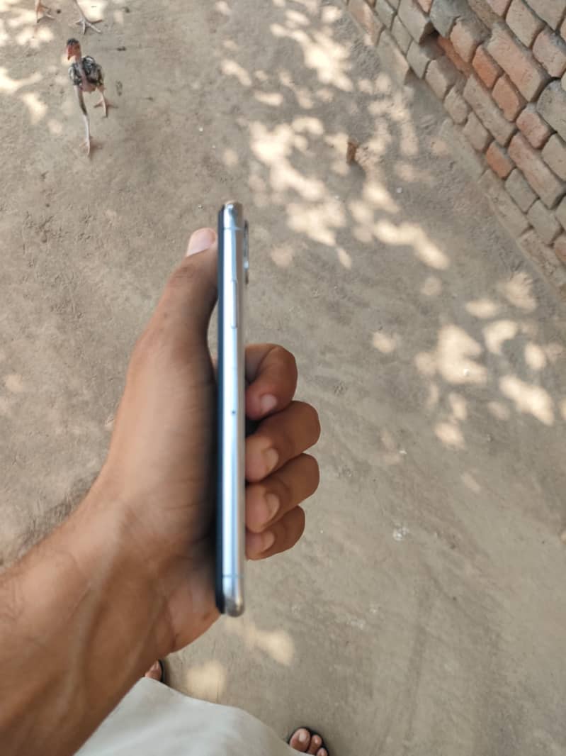 Apple iPhone X 0