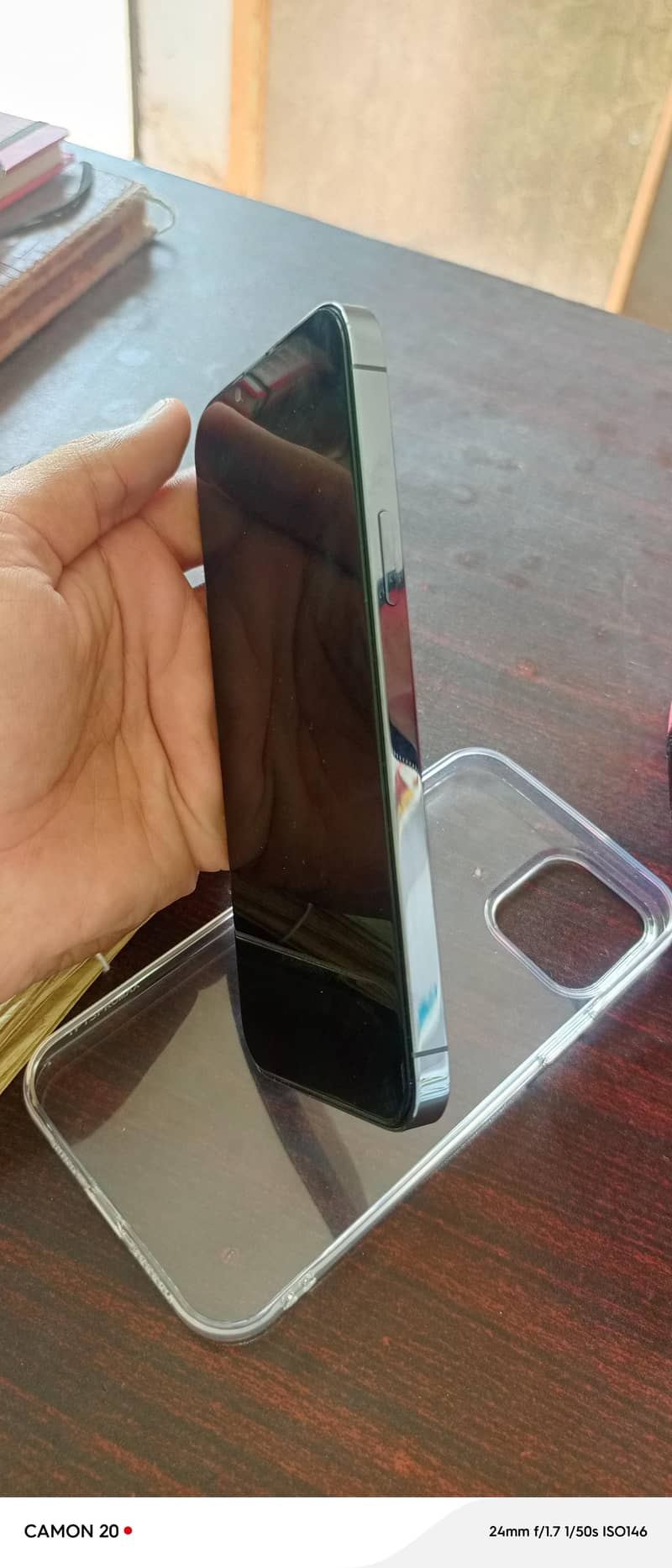 Apple iPhone 13 Pro Max 4