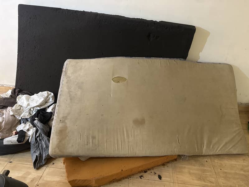 Single bed mattress 1