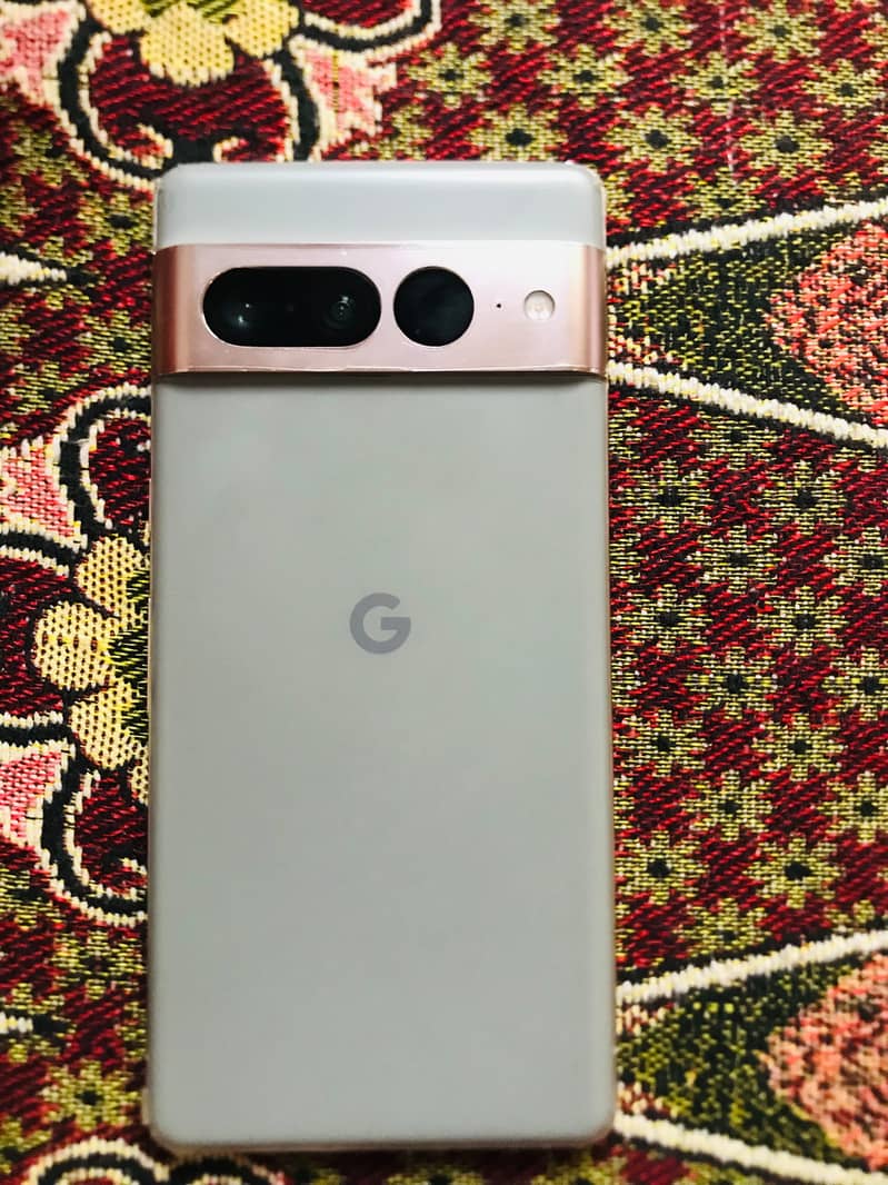 Google Pixel 7 Pro 0