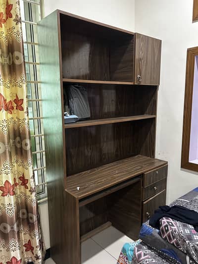 Study table shelf