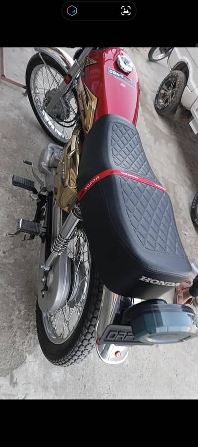 Honda 125 Gold edition