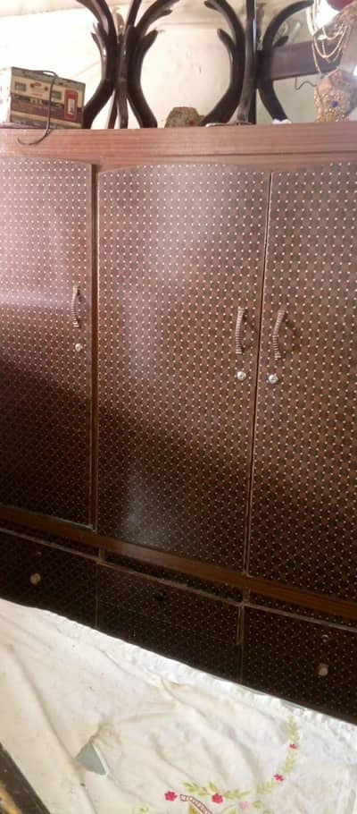 Almari 3 doors wooden