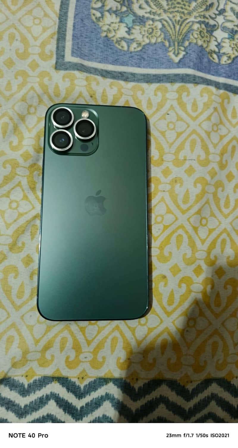 Apple iPhone 13 Pro Max 4